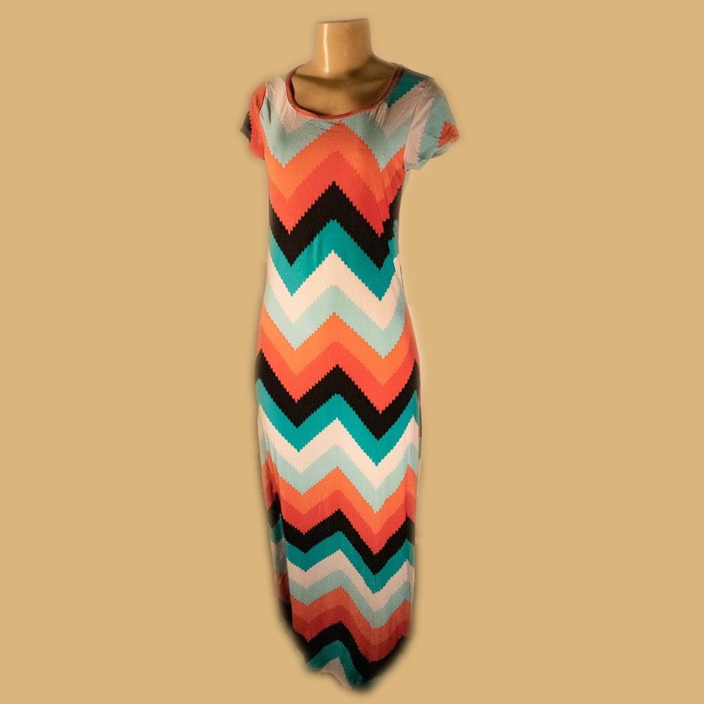 Less Loo Colorful Chevron